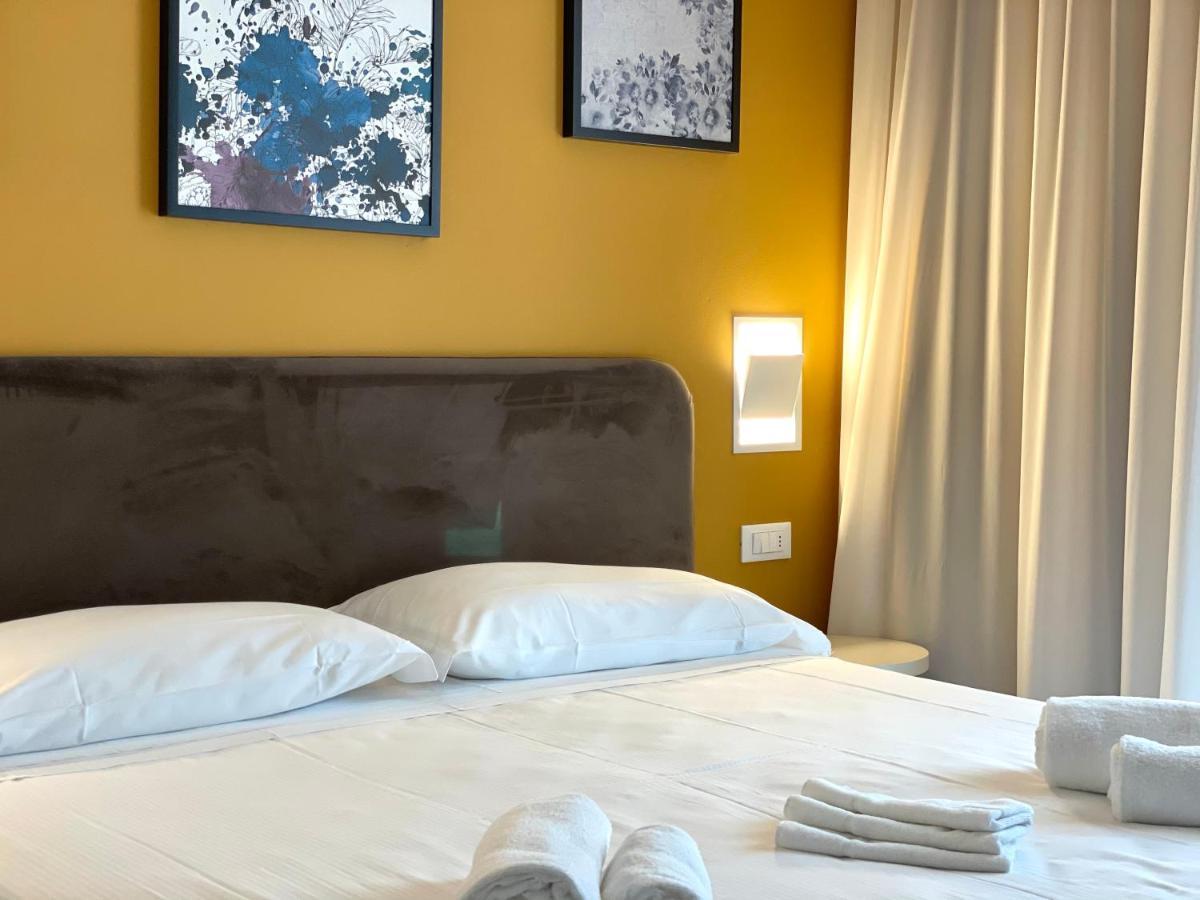 Hotel Iris Jesolo Екстериор снимка