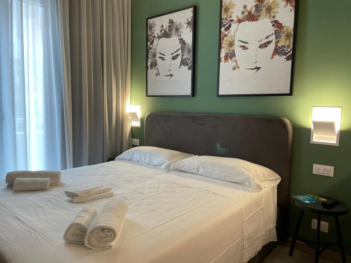 Hotel Iris Jesolo Екстериор снимка
