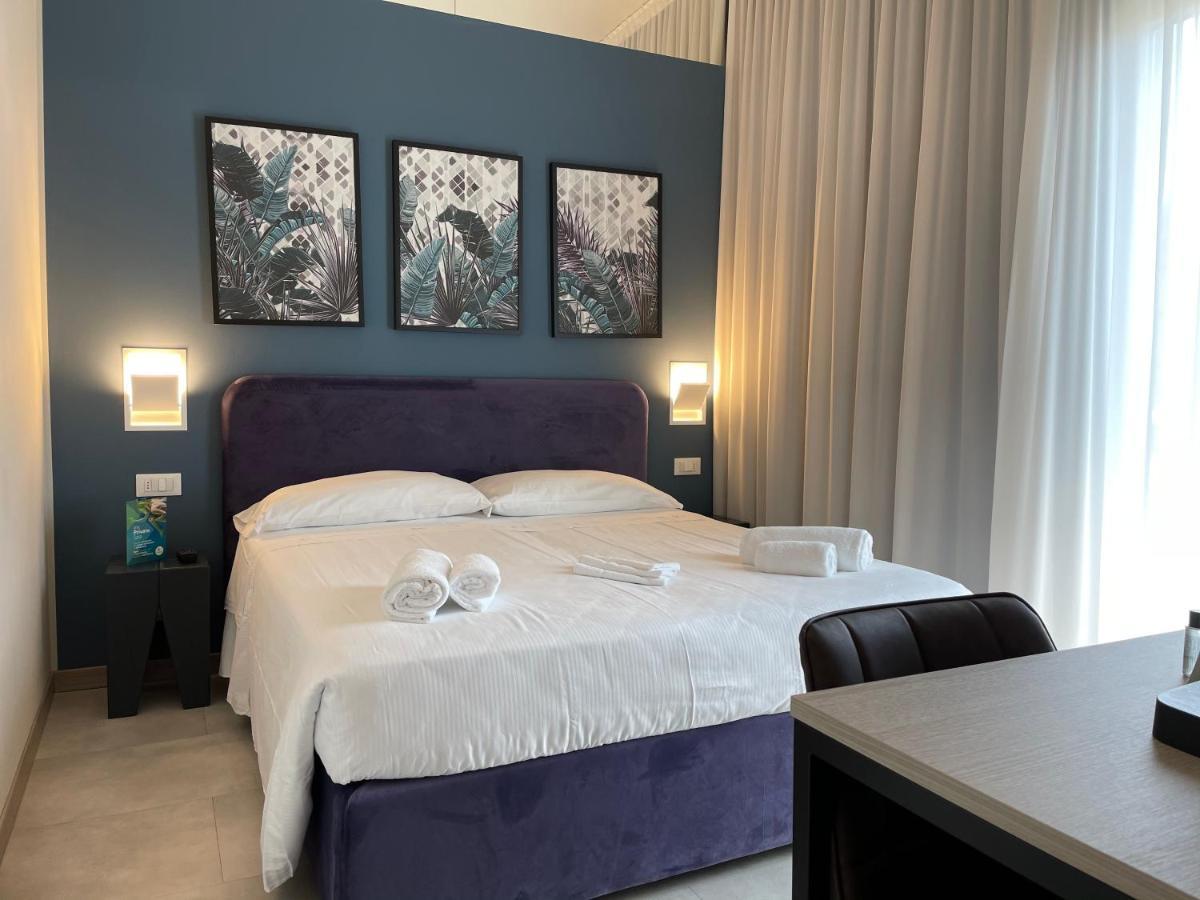 Hotel Iris Jesolo Екстериор снимка
