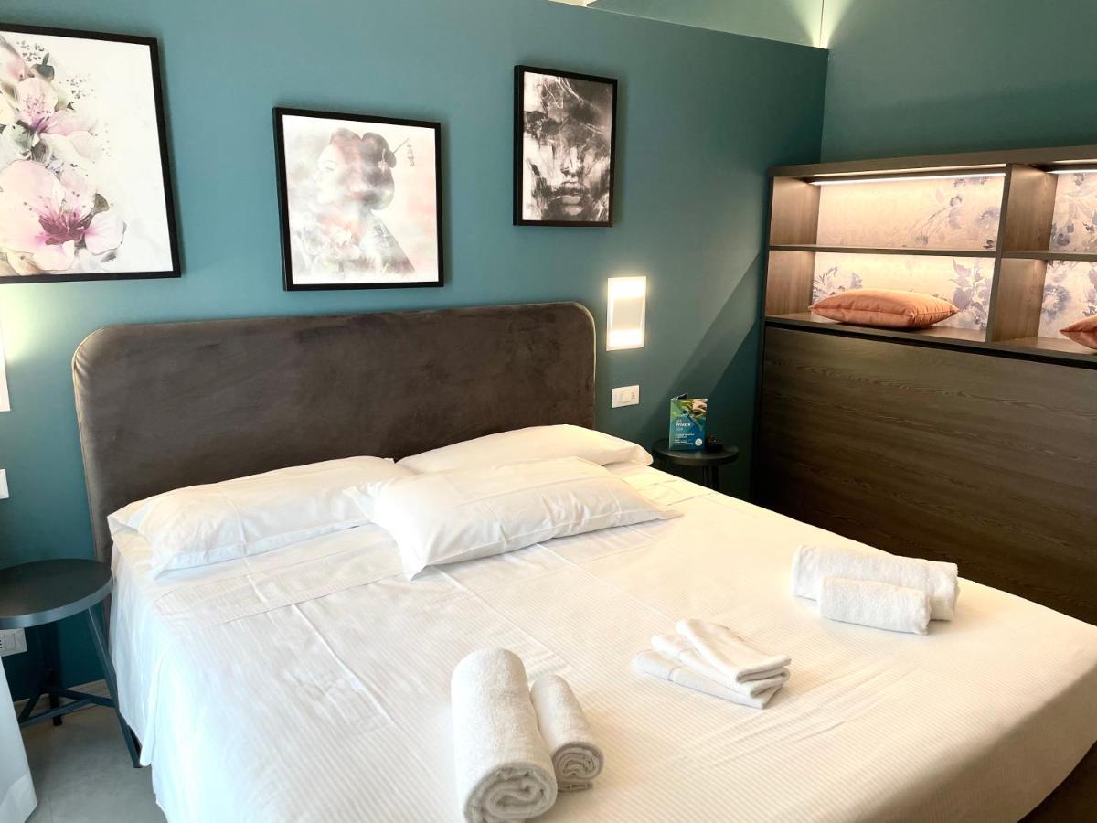 Hotel Iris Jesolo Екстериор снимка