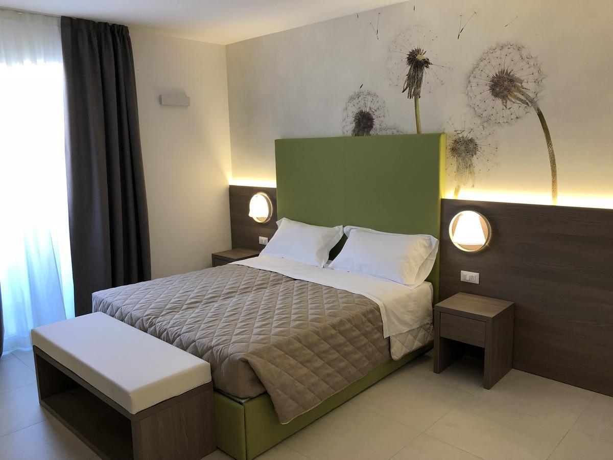 Hotel Iris Jesolo Екстериор снимка
