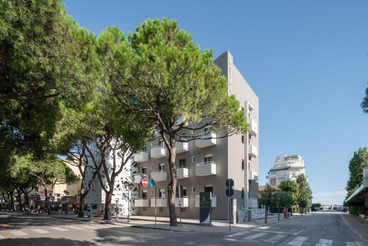 Hotel Iris Jesolo Екстериор снимка